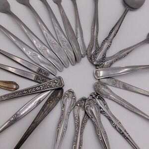 Vtg Flatware Mixed Lot 22 Ornate Fancy Patterns Silverware Jewelry Art Floral